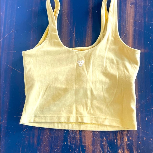 TnaBUTTER™ Bound Sports Tank size small. - Picture 4 of 5